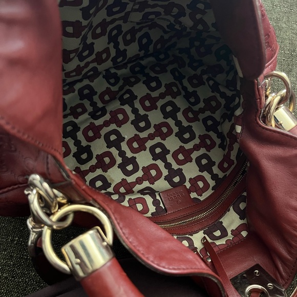 Gucci Deep Red Indy Leather Shoulder Bag with Tassels - Picture 8 of 9